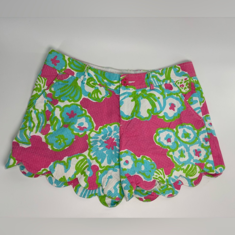Lily Pulitzer Buttercup shorts in PB Pink a Delicacy pattern 6 scalloped hem
